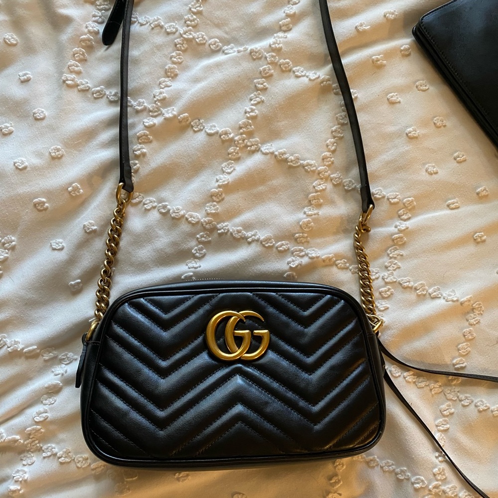 Gucci small marmont chain shoulder bag black